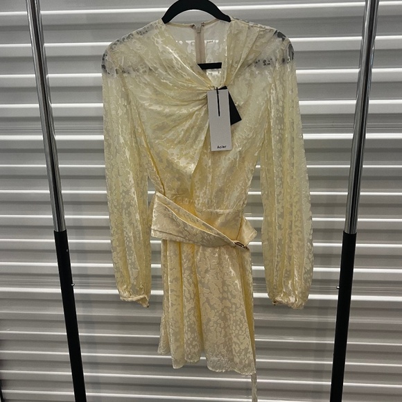 Cream Burling Dress - Picture 5 of 6